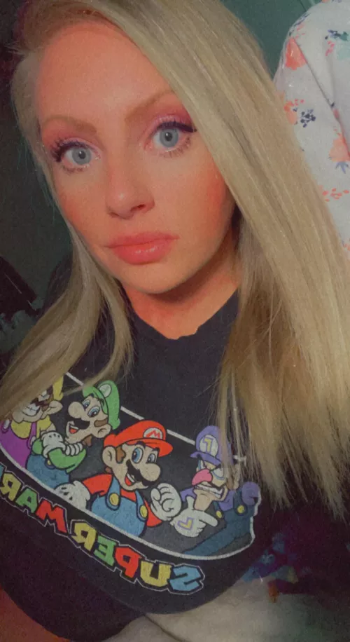 Princess Peach here 👋🏼👸🏼 🍑