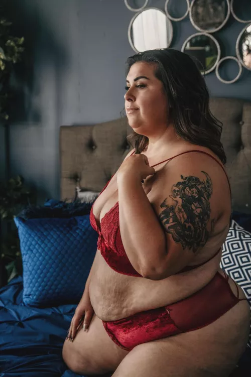 Put it on. Now who’s gonna take it off? 👀