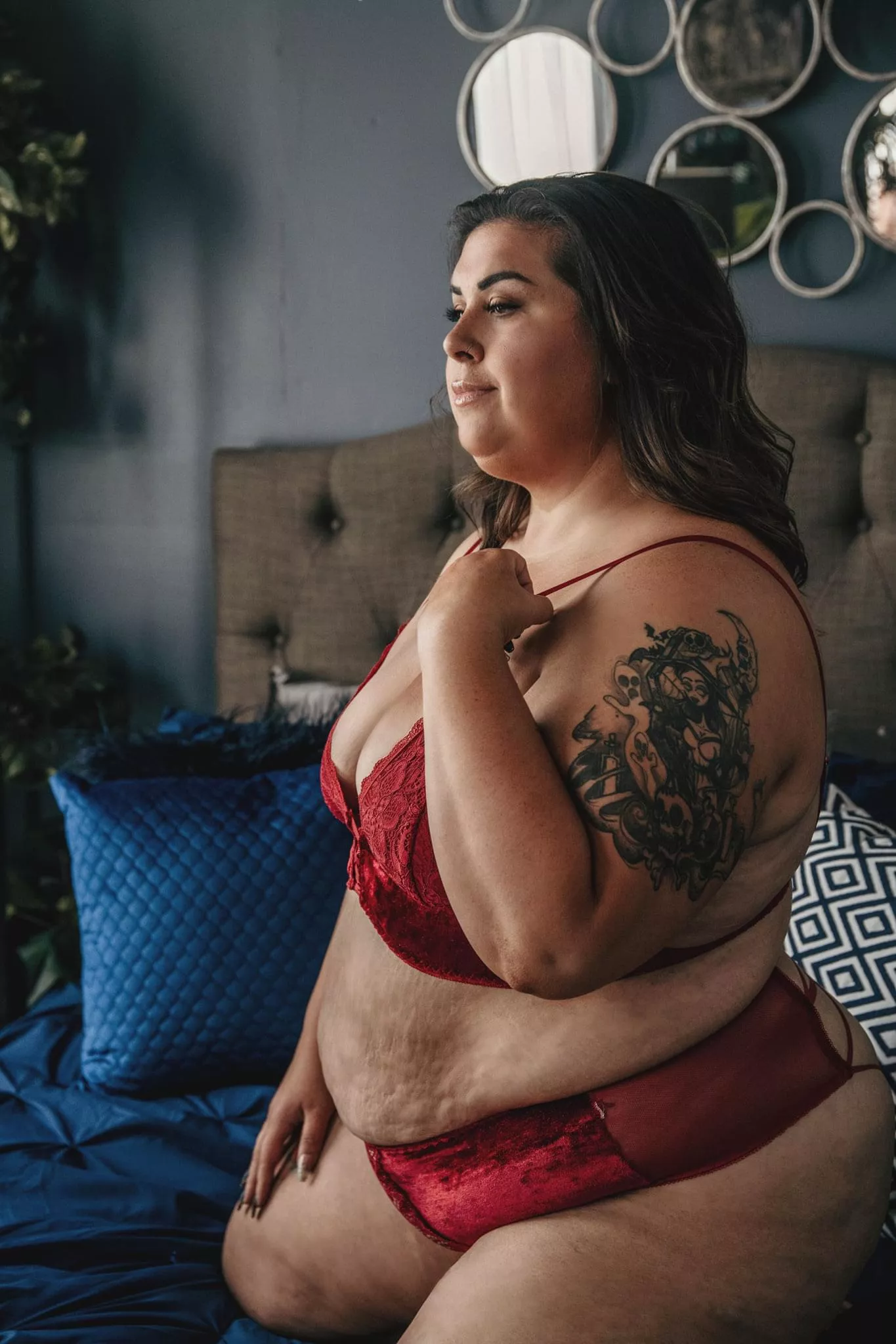 Put it on. Now who’s gonna take it off? 👀