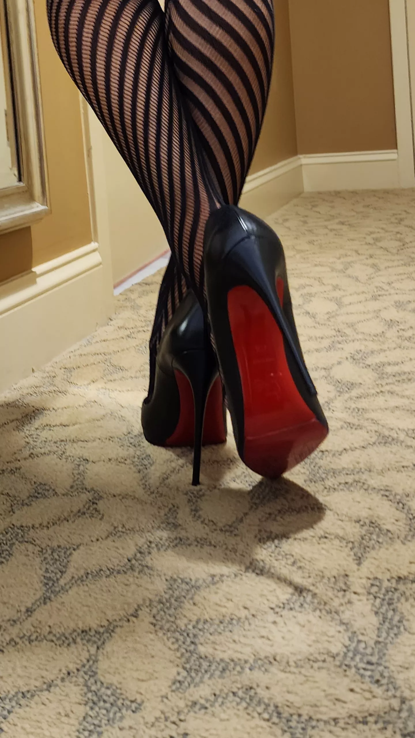 Red Bottoms!!