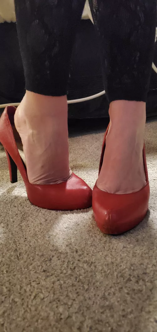 Spicy red heels