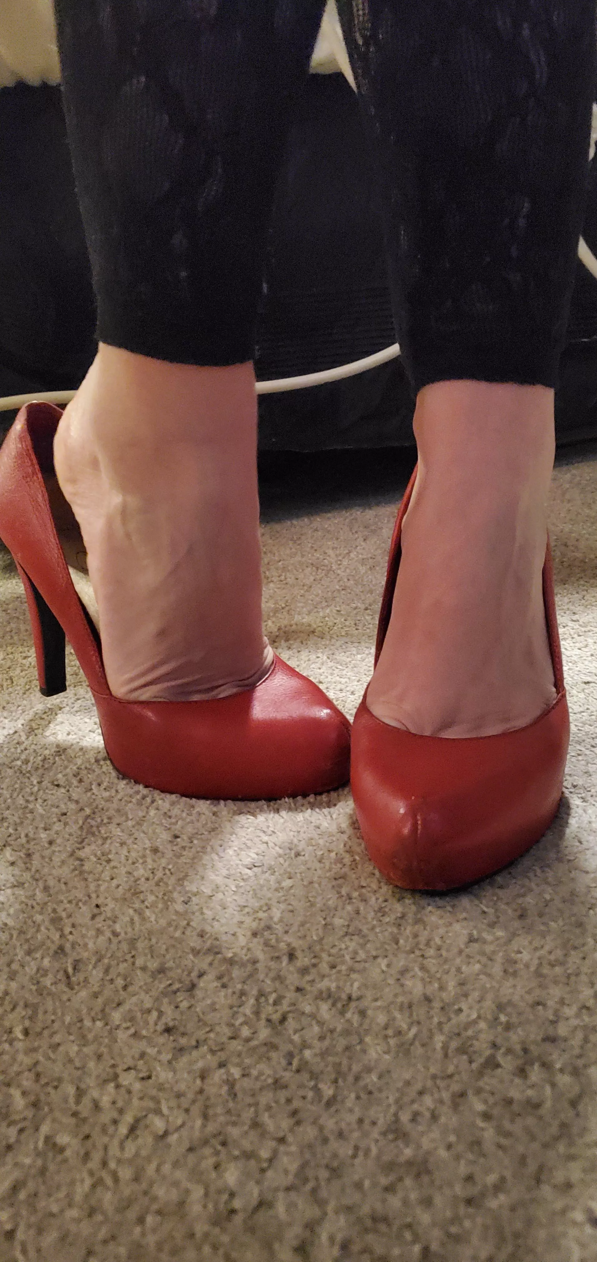 Spicy red heels