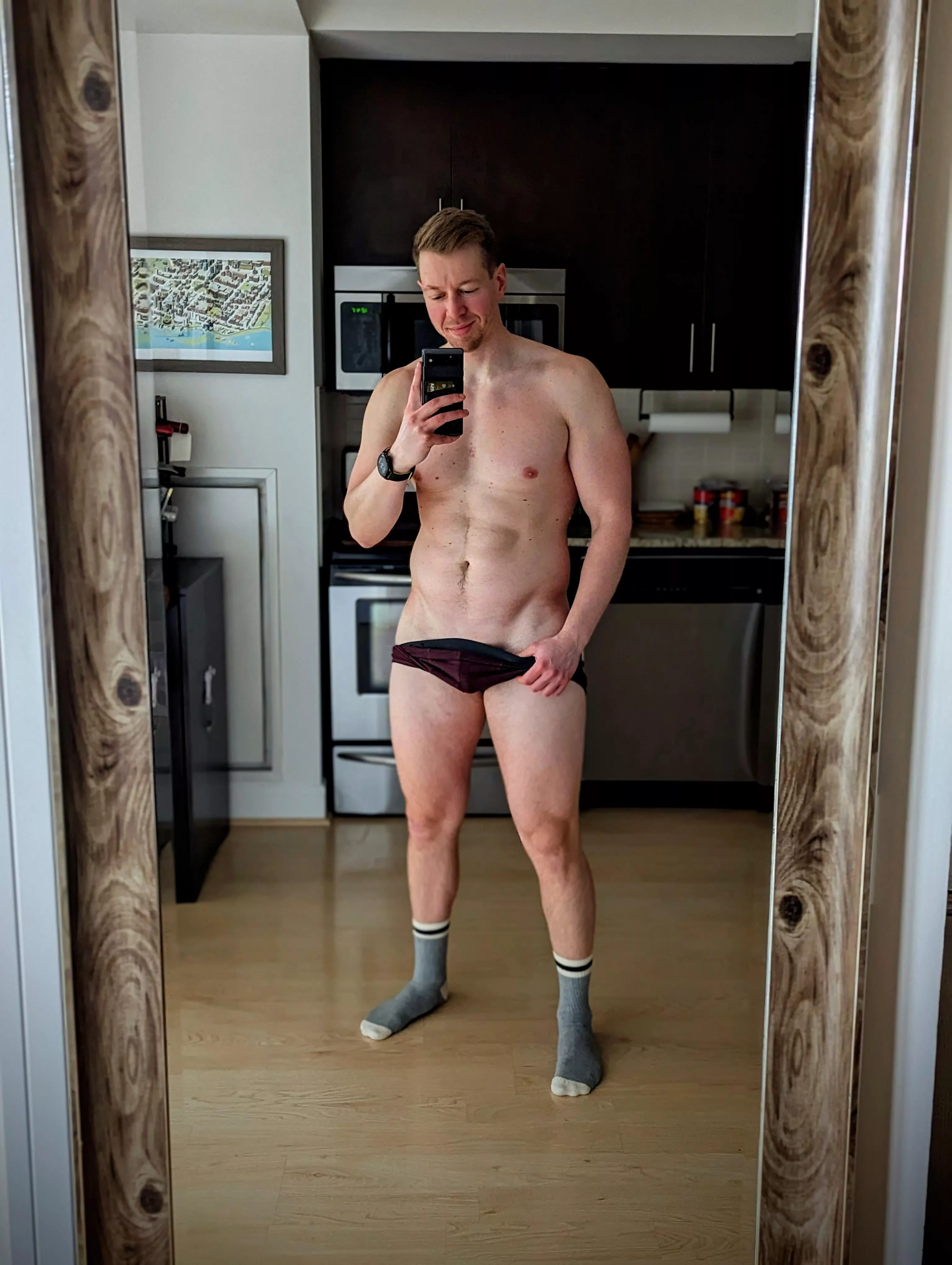 this is how you wear boxer briefs, right?