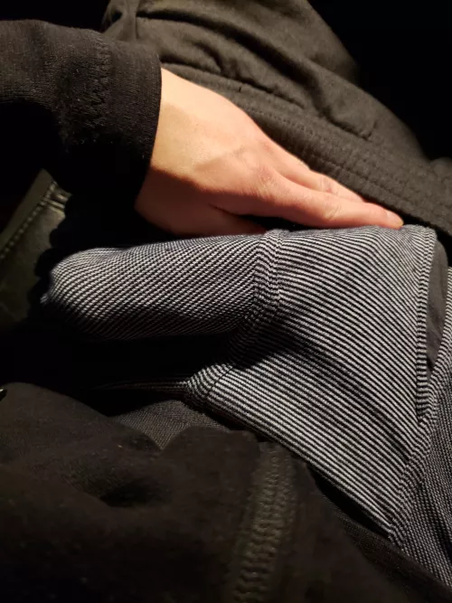 This is what's hiding inside my pants beside you at the dinner table, wyd?