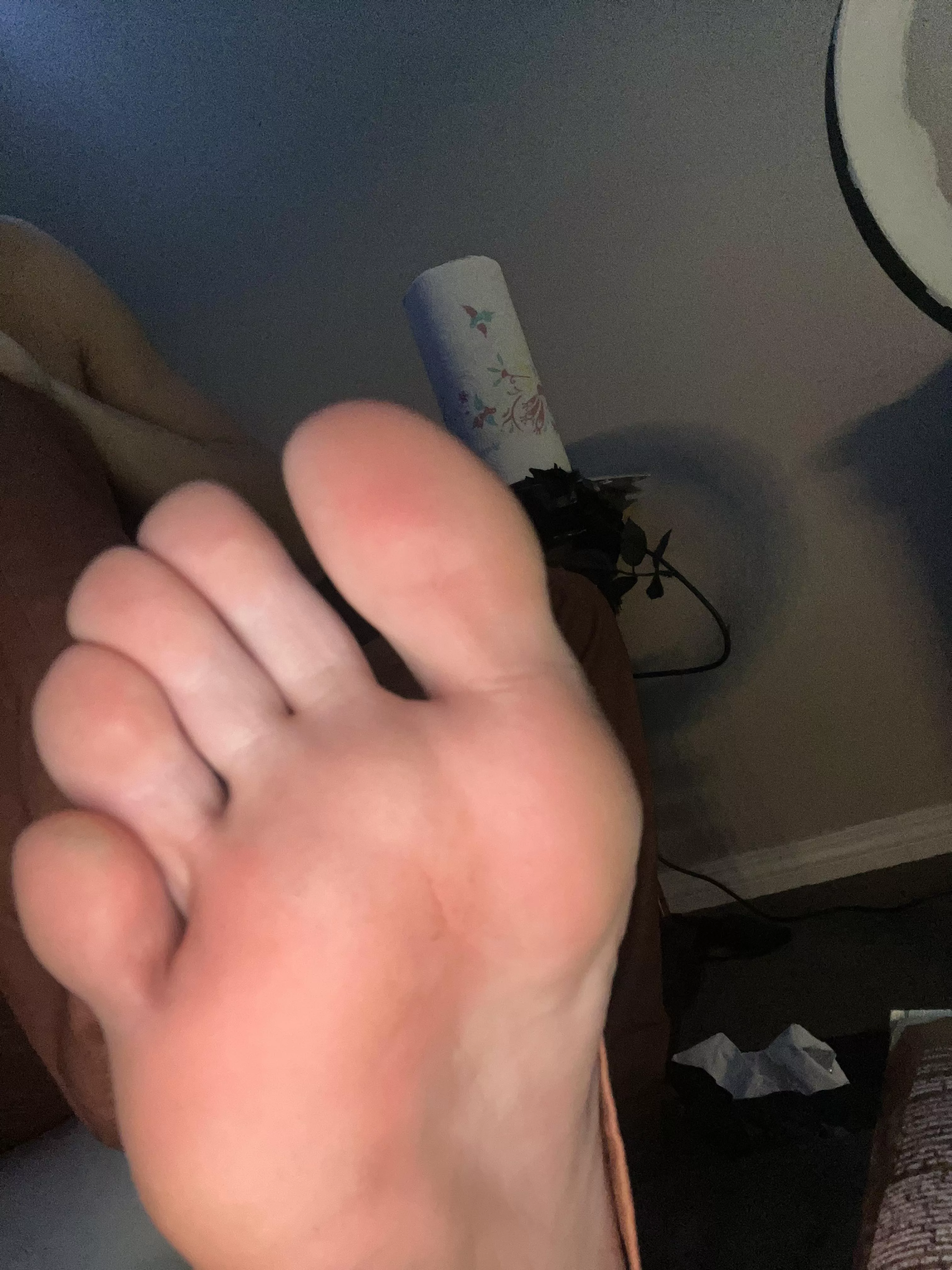 Toes