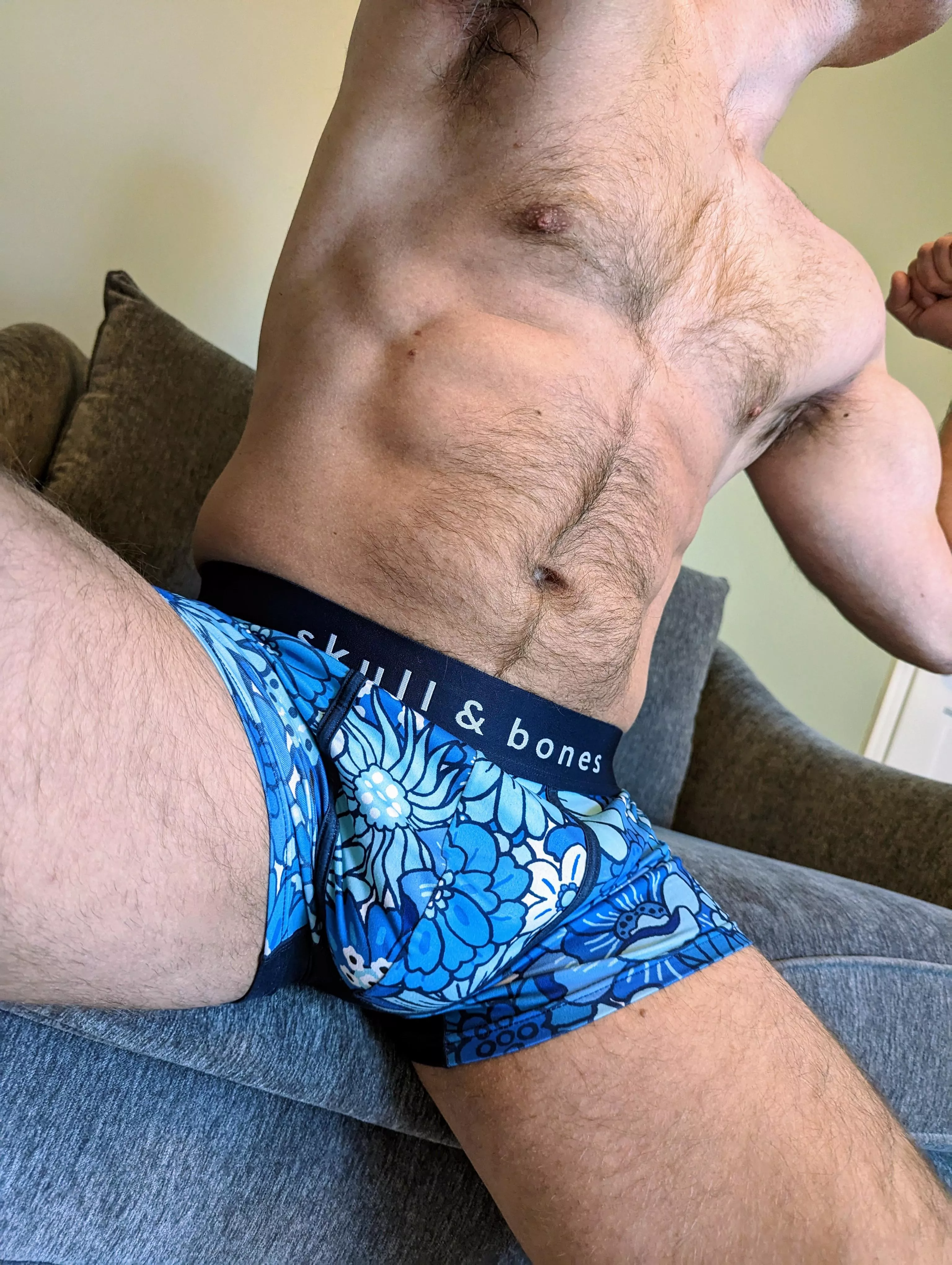 Who else is having a casual lazy Sunday?