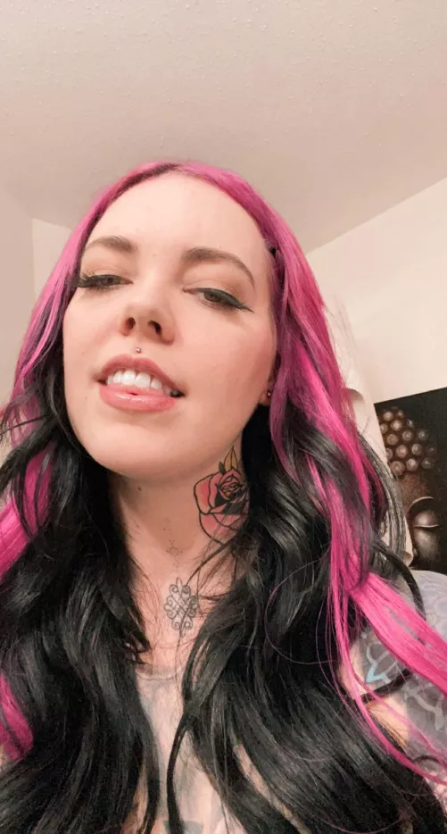 Who's up for a Sunday morning makeout sesh