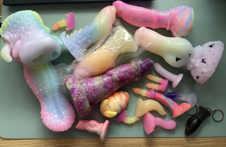 WTS - Dongs and Squishies 💕