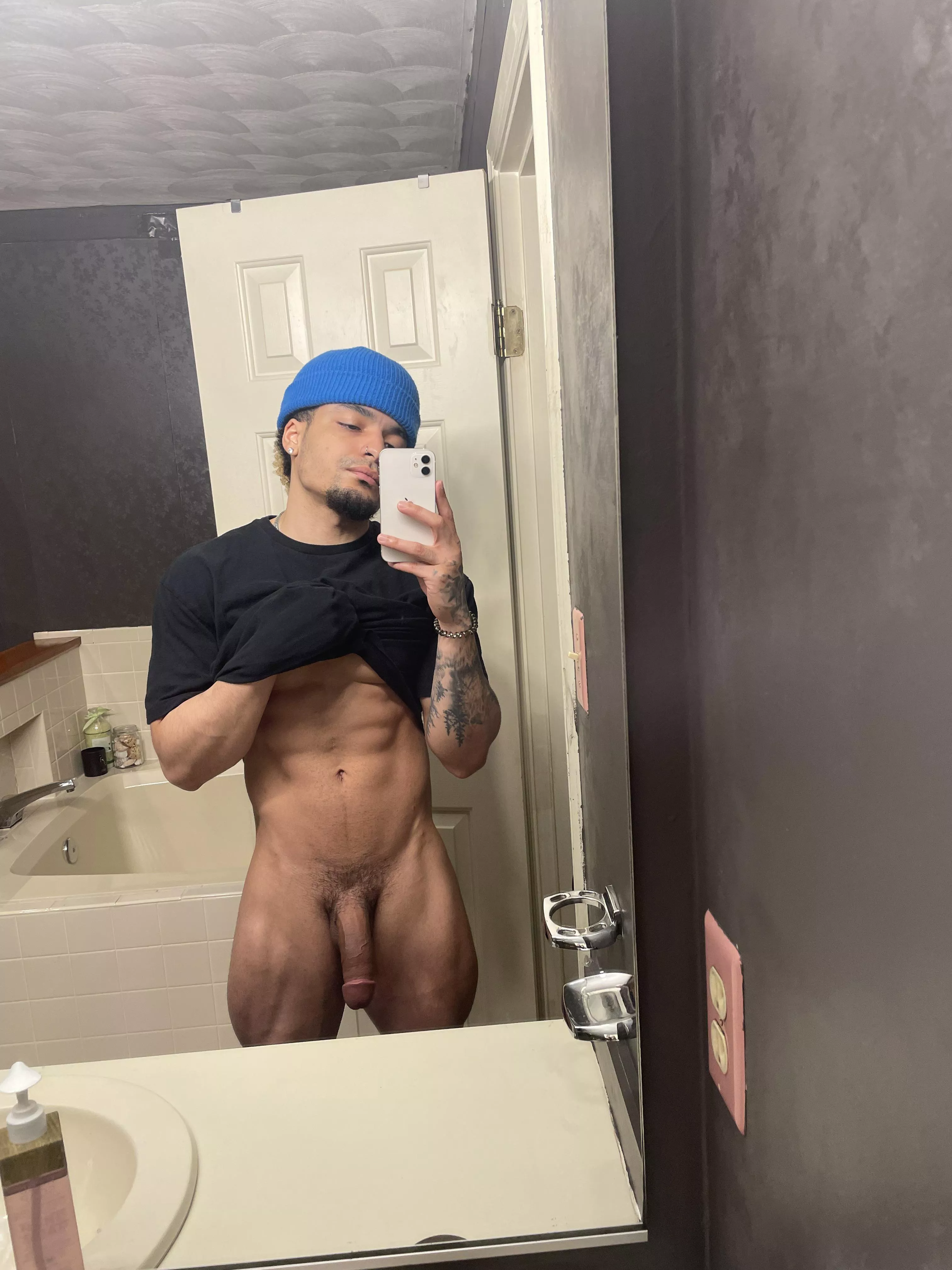 [22] Restday but could use cardio..