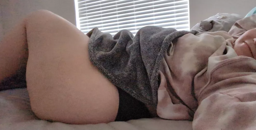 24F - it's been a while, so I wanted to ease back into things 🙈 if y'all would like more, lmk 😘