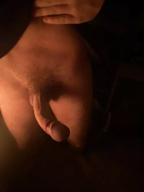 a little game: upvote if i'm thicker, comment if you are >:)