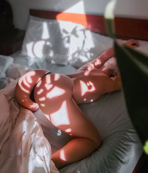 Bang my ass in the morning