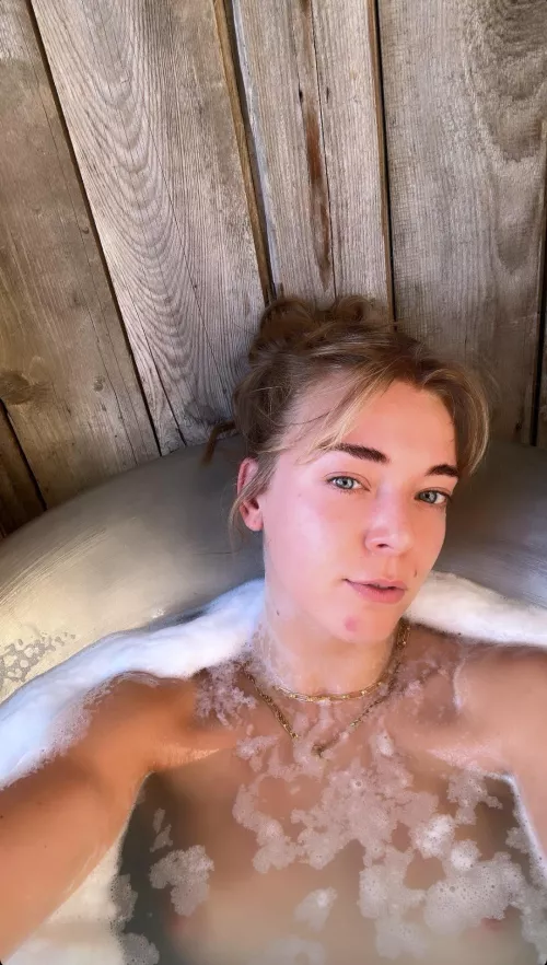 Becky Hill deleted Instagram story🔥