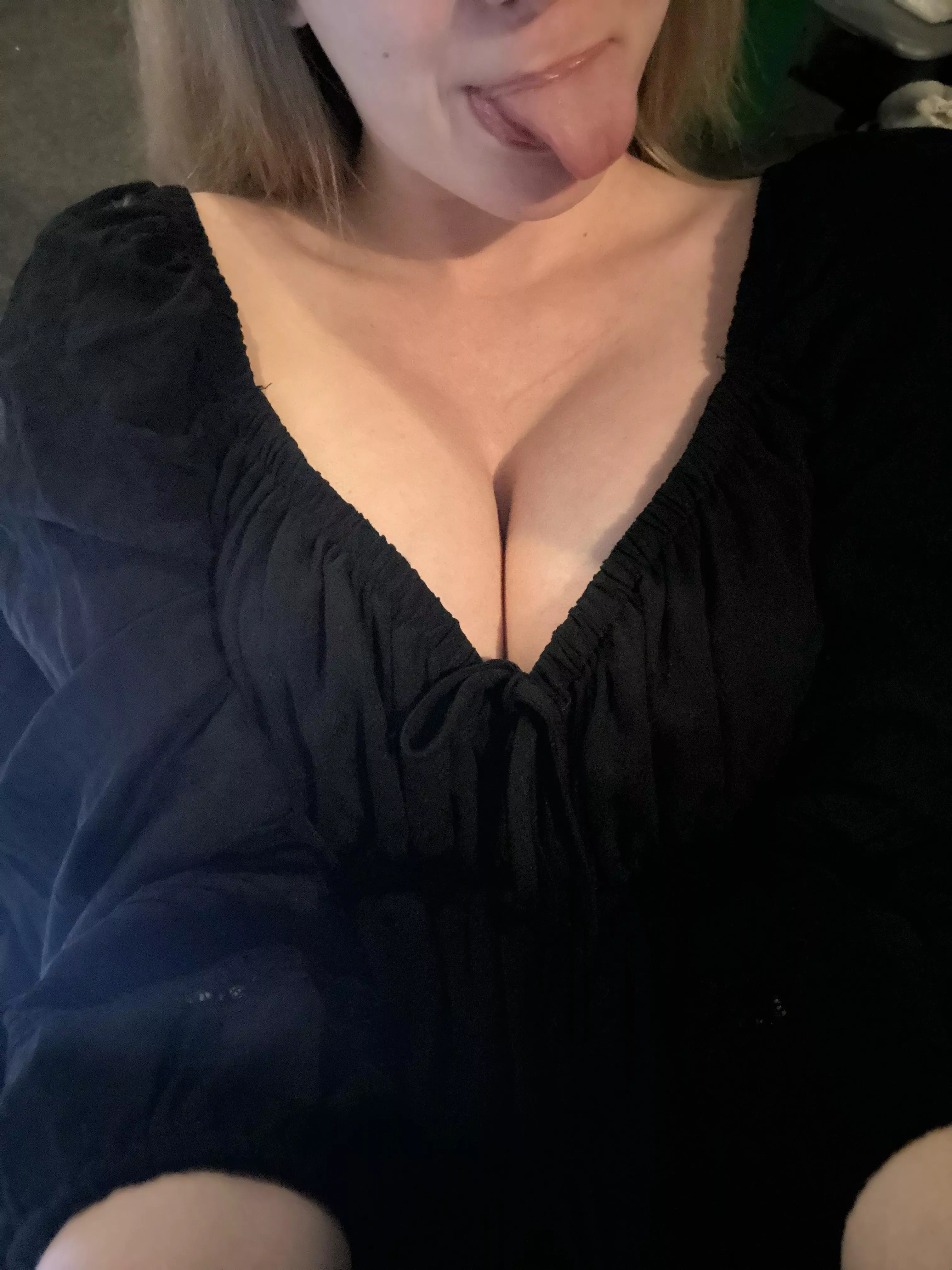 boobies!! big boobies?