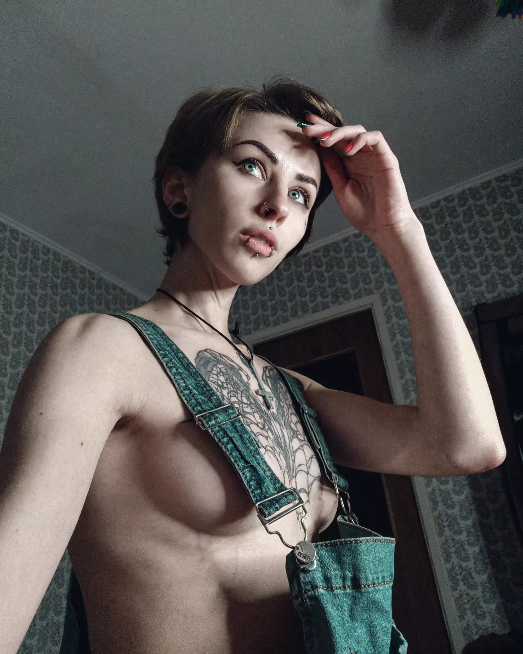 come touch my smooth skin