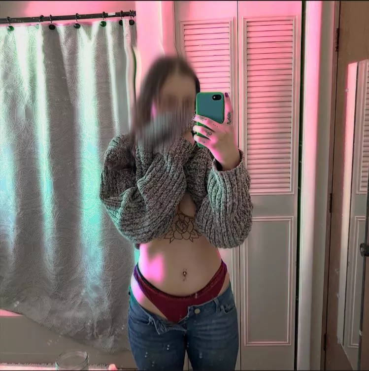 Cum grab a FREE ONLYFANS ⛓️ in my bio for Valentine’s Day💌🖤💦
