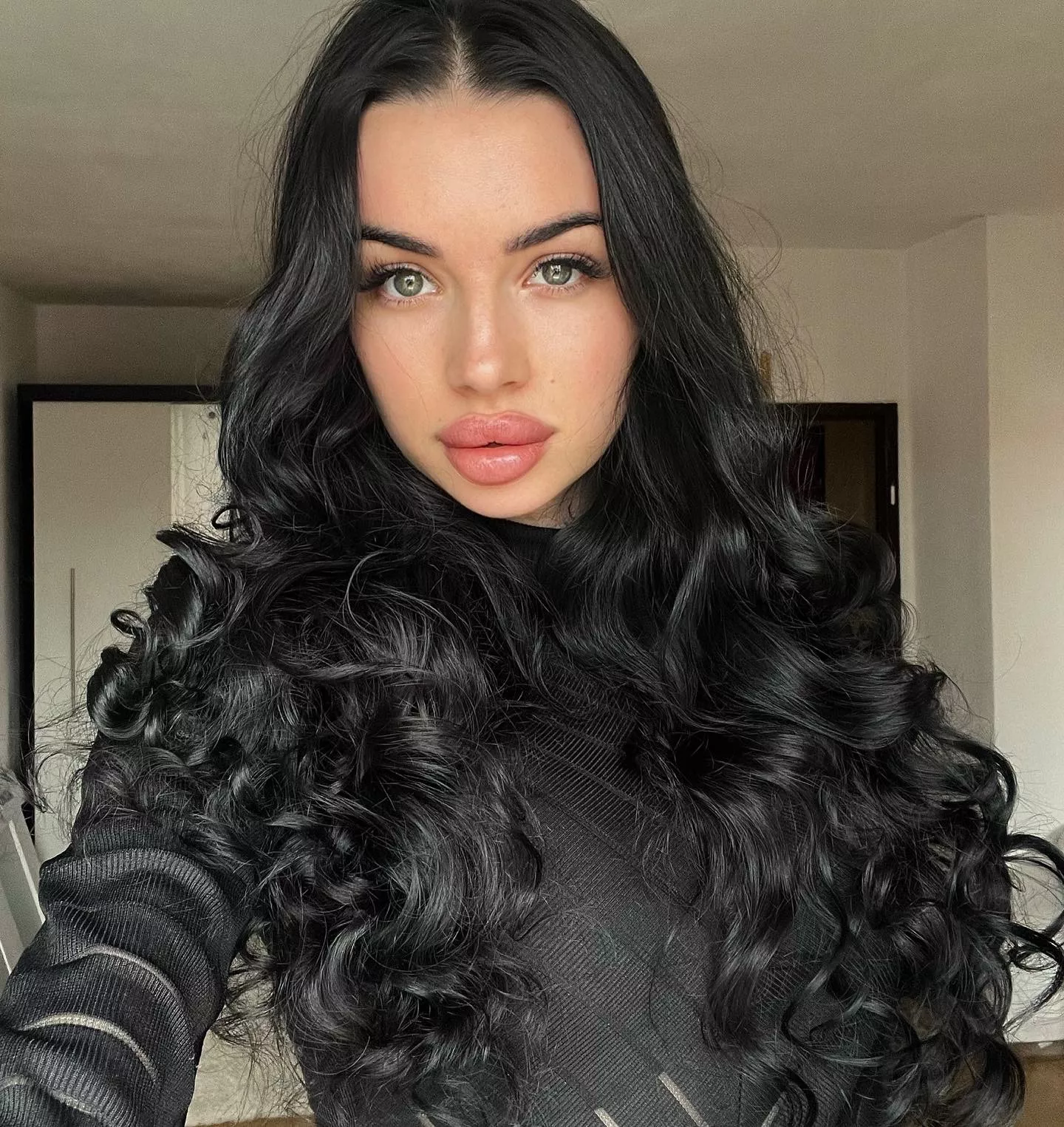 Curly hair makes me more sexier