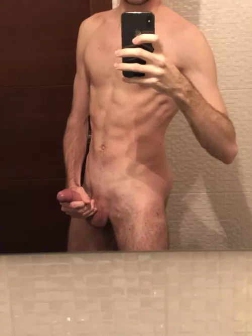 Dm me if you stopped scrolling ;)