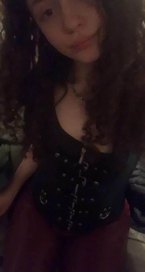 F18 Is it too tight?🥰