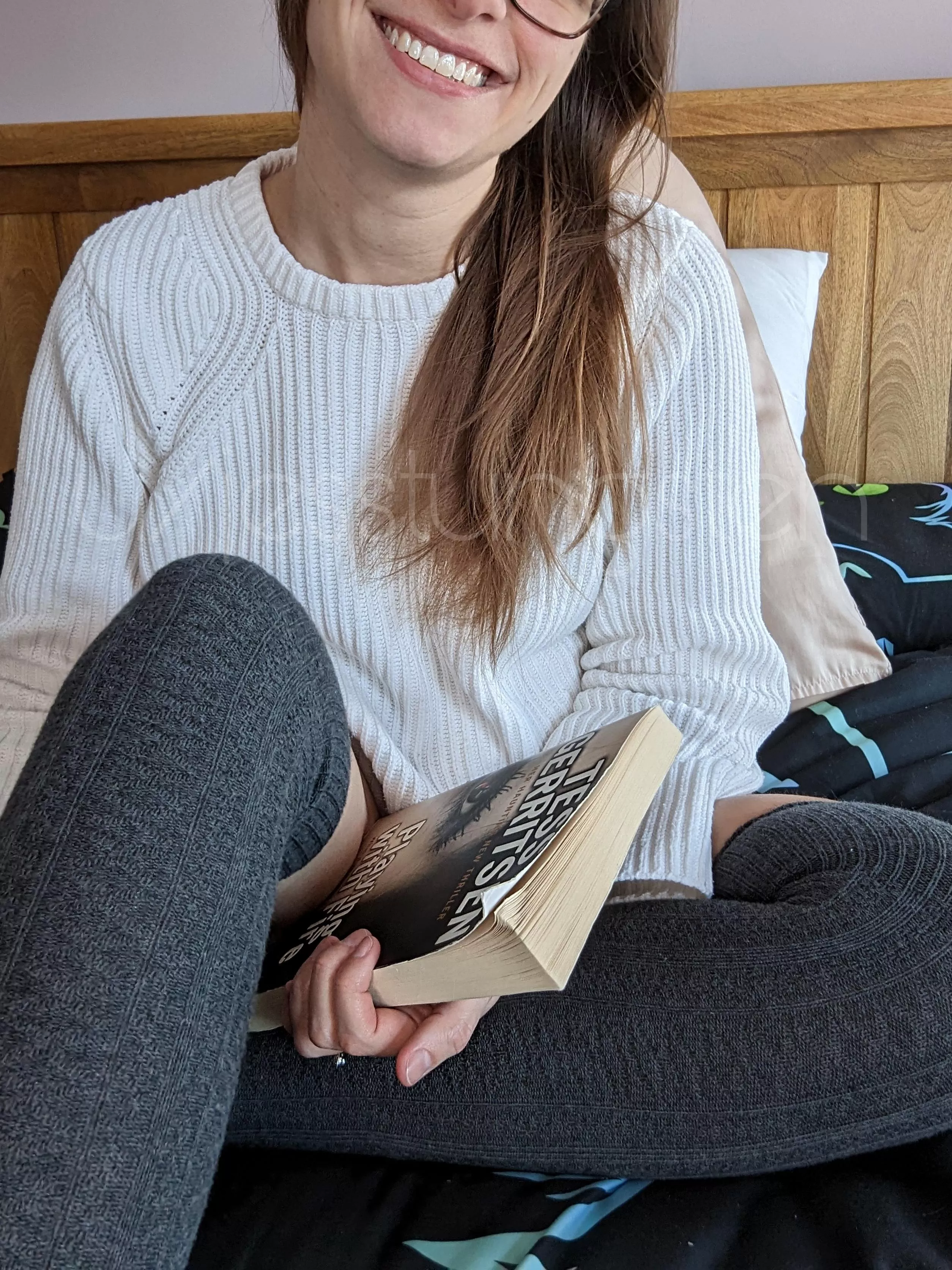 [F]inally getting some quiet reading time. Happy Monday!