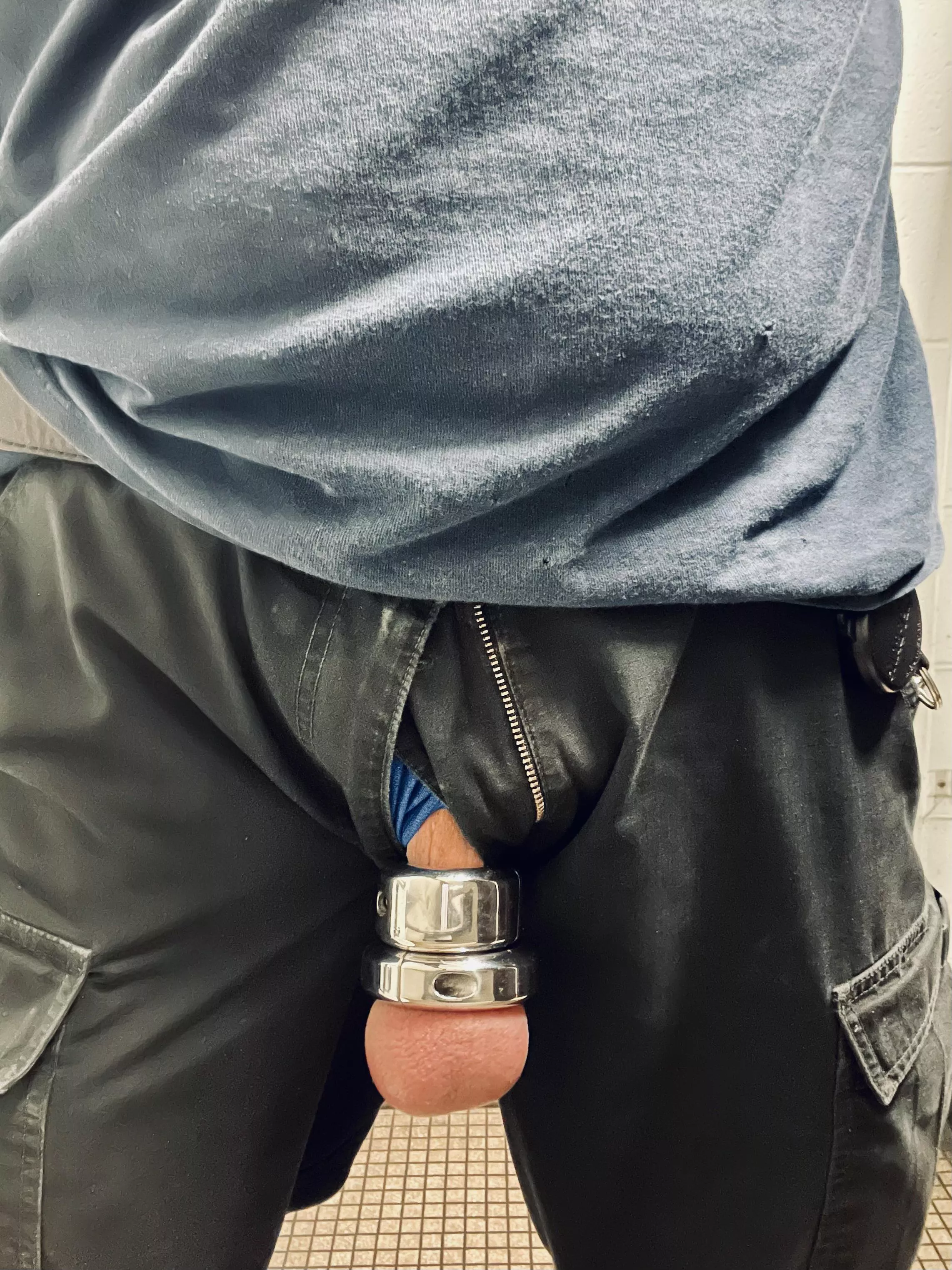 Hanging weights at work