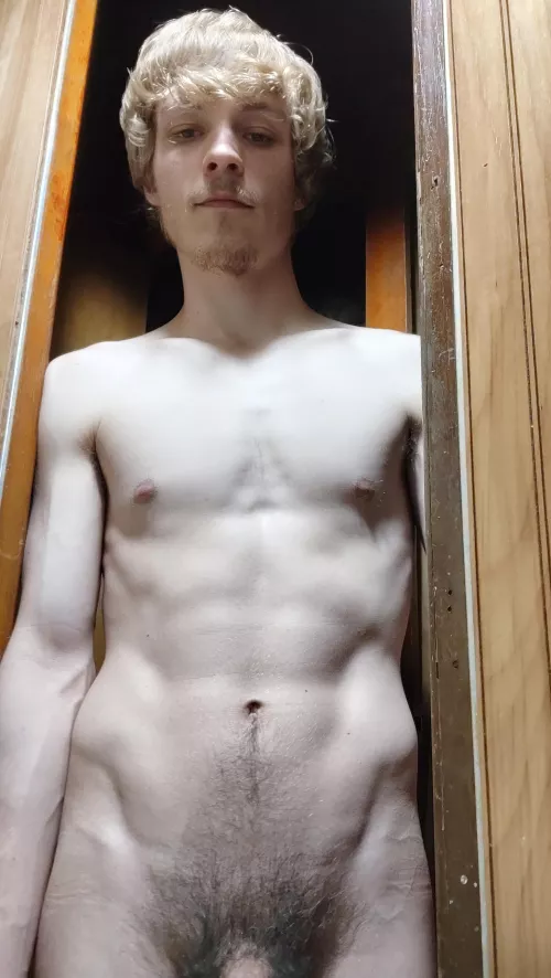 happy to be off work....do you like what you see😏😈❤️