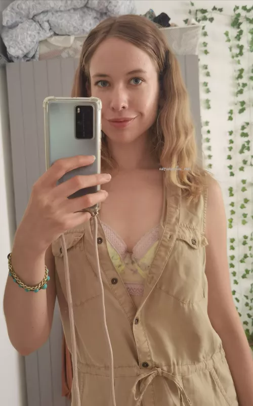 Have a good start into the week [f]