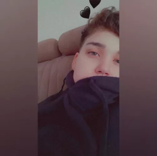 Hello there, I’m looking for some friends. ☺️