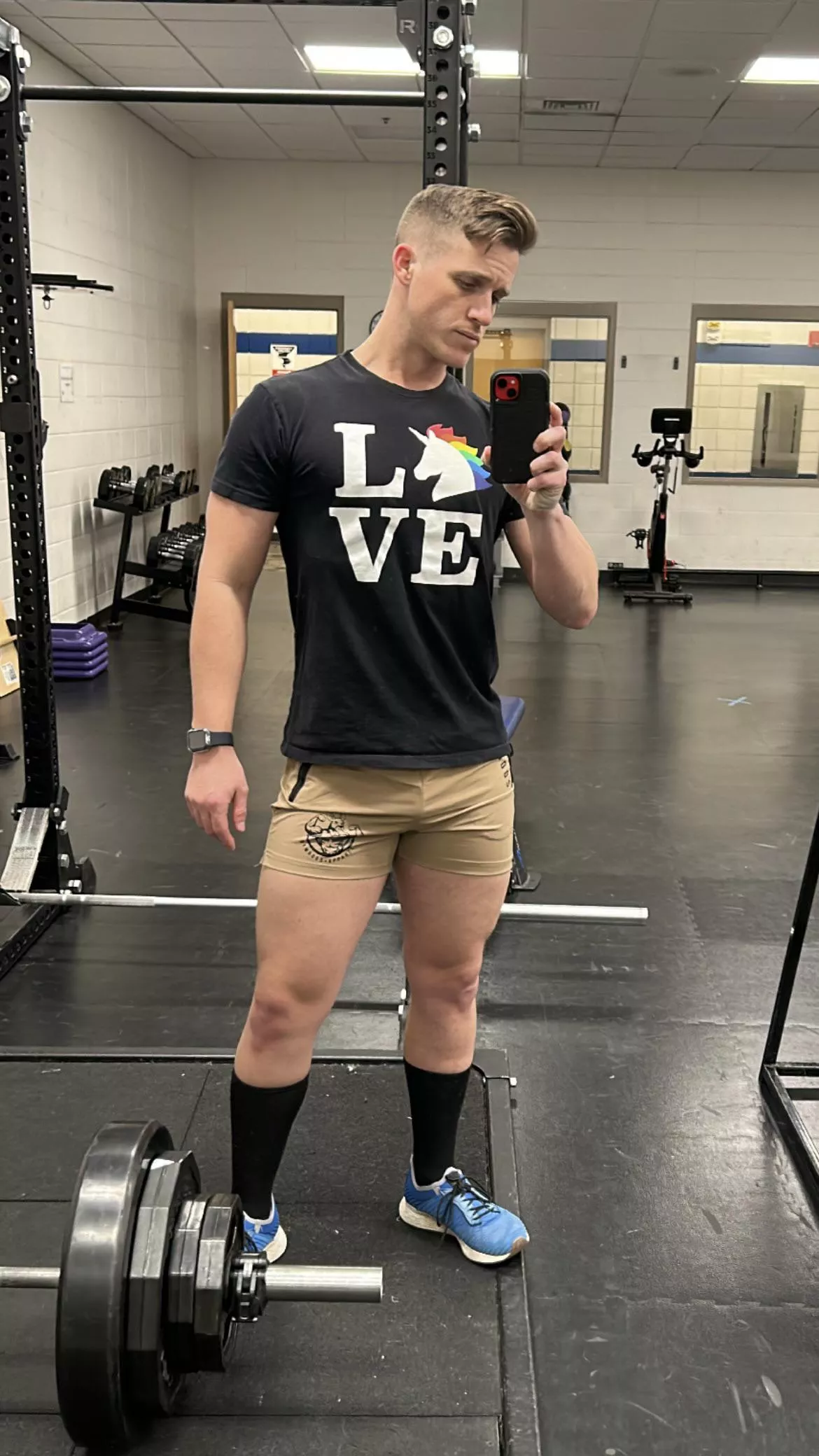 Hey bros, been a min but here’s a reminder to keep up with your New Year goals! <3