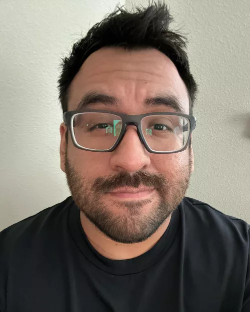 hey gaymers!!! hows your day going?