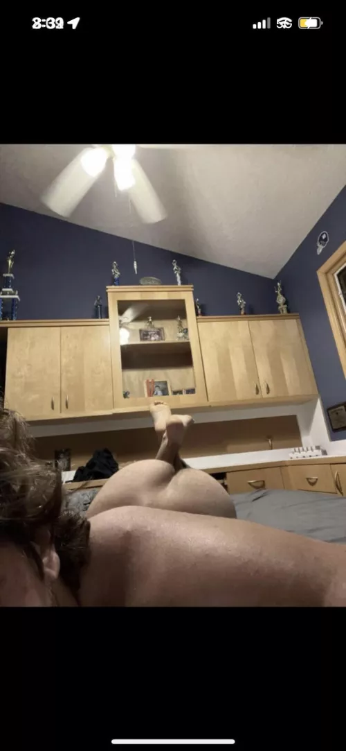 Hey hmu I’m done to talk.