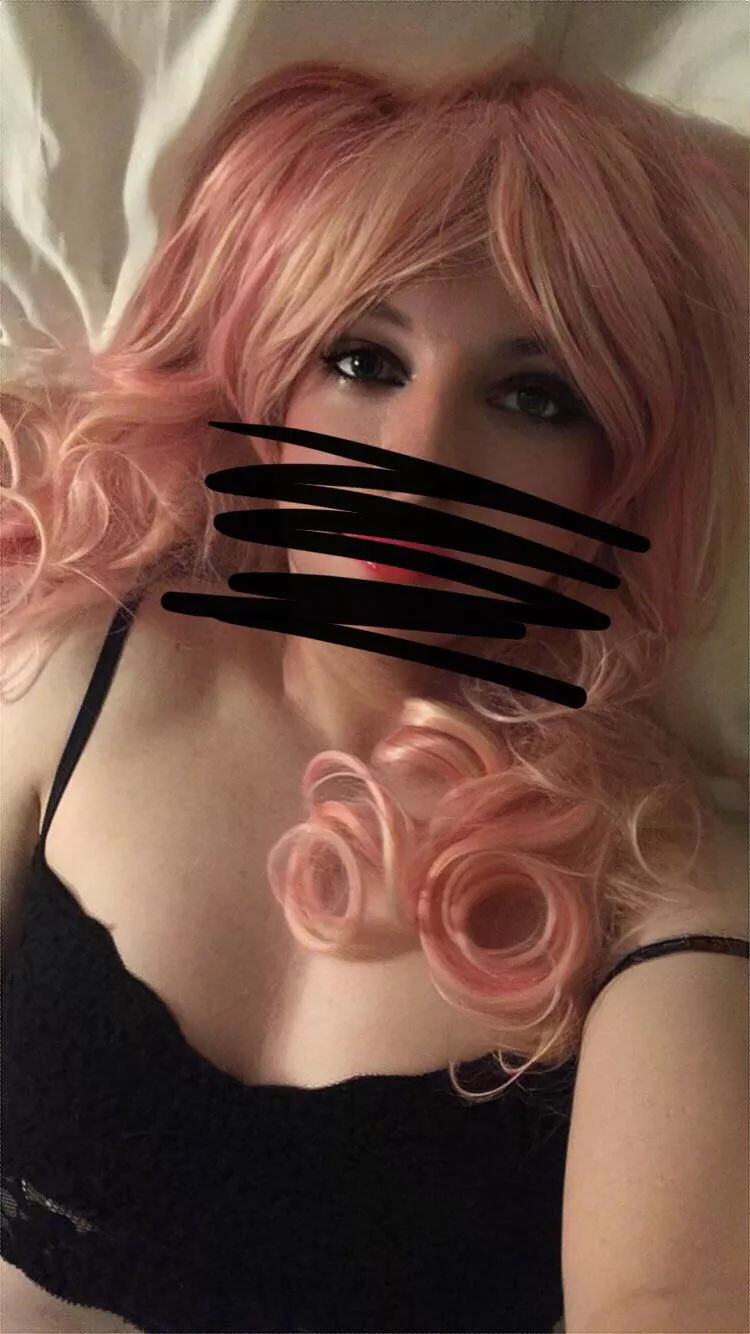 Hoping for some cumtributes on any of my pics 😜