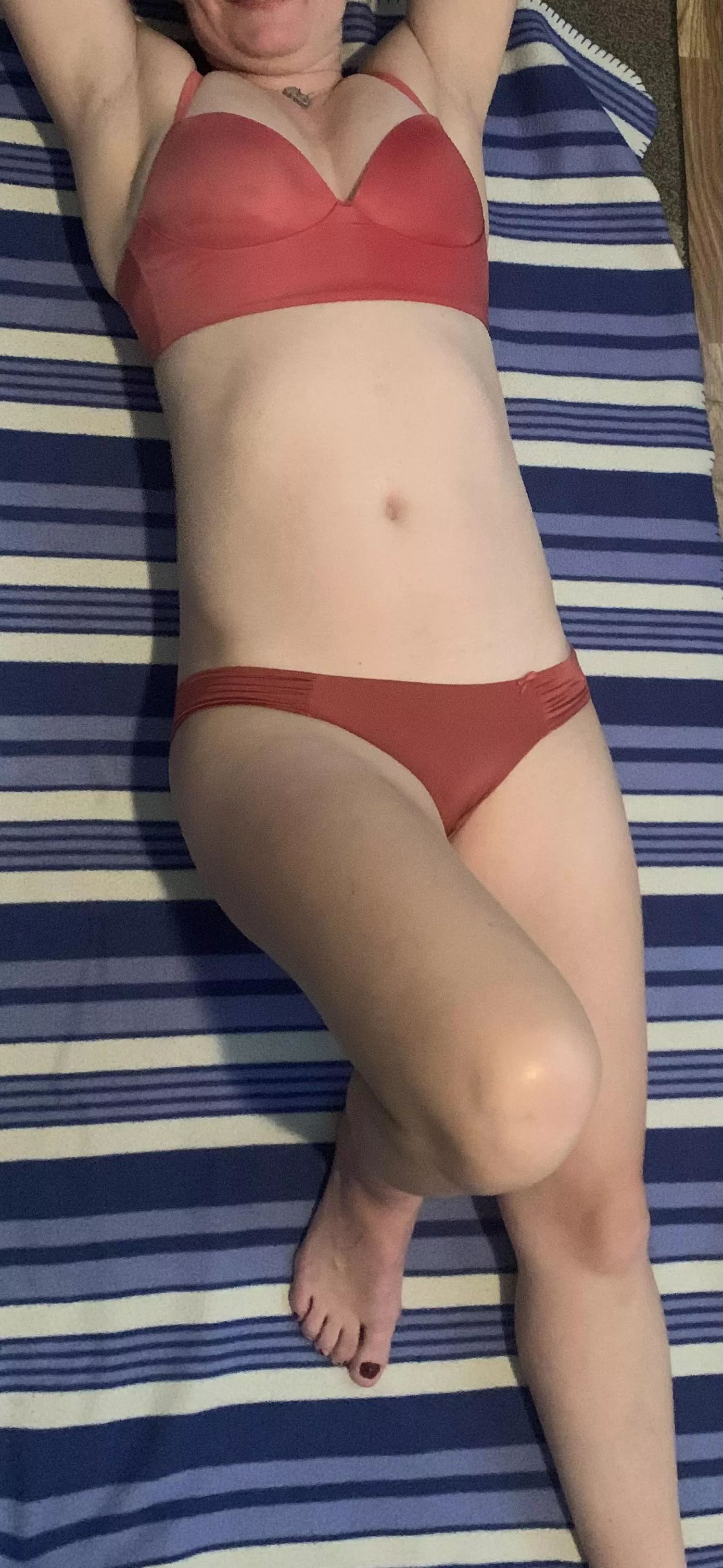 I like longline bras