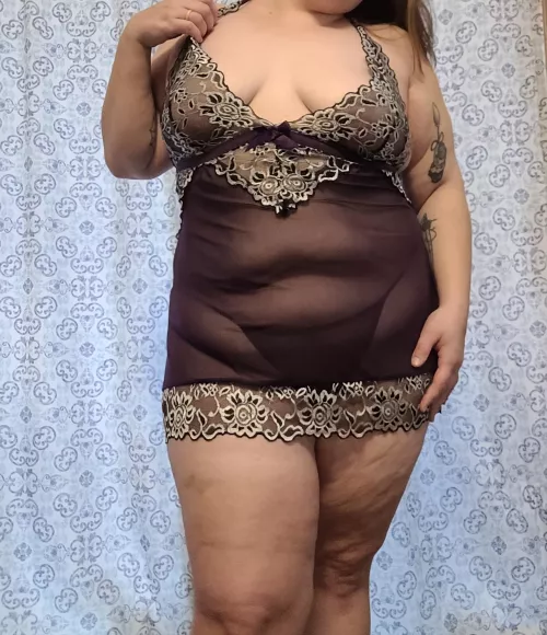 I love the way this hugs my curves