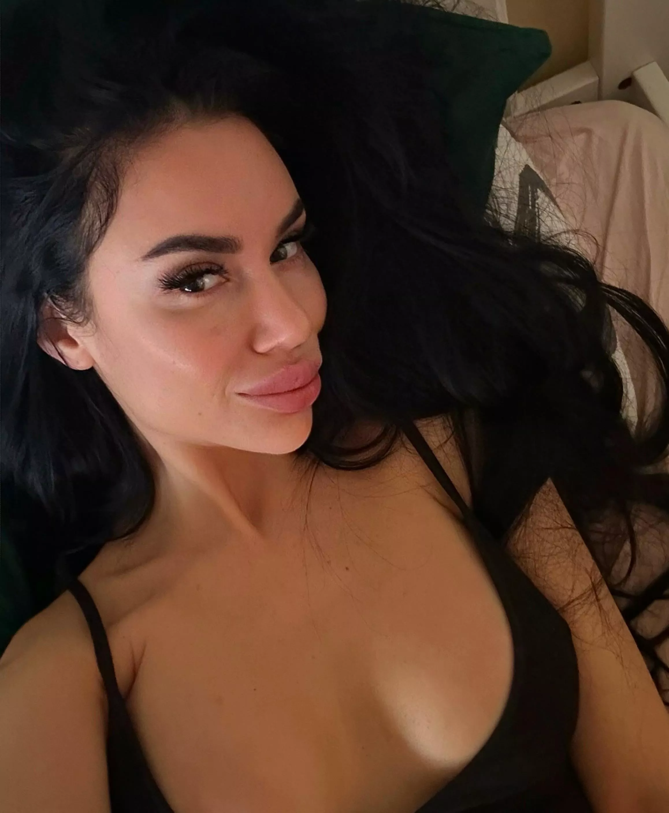 I love to please you with my amazing tits!