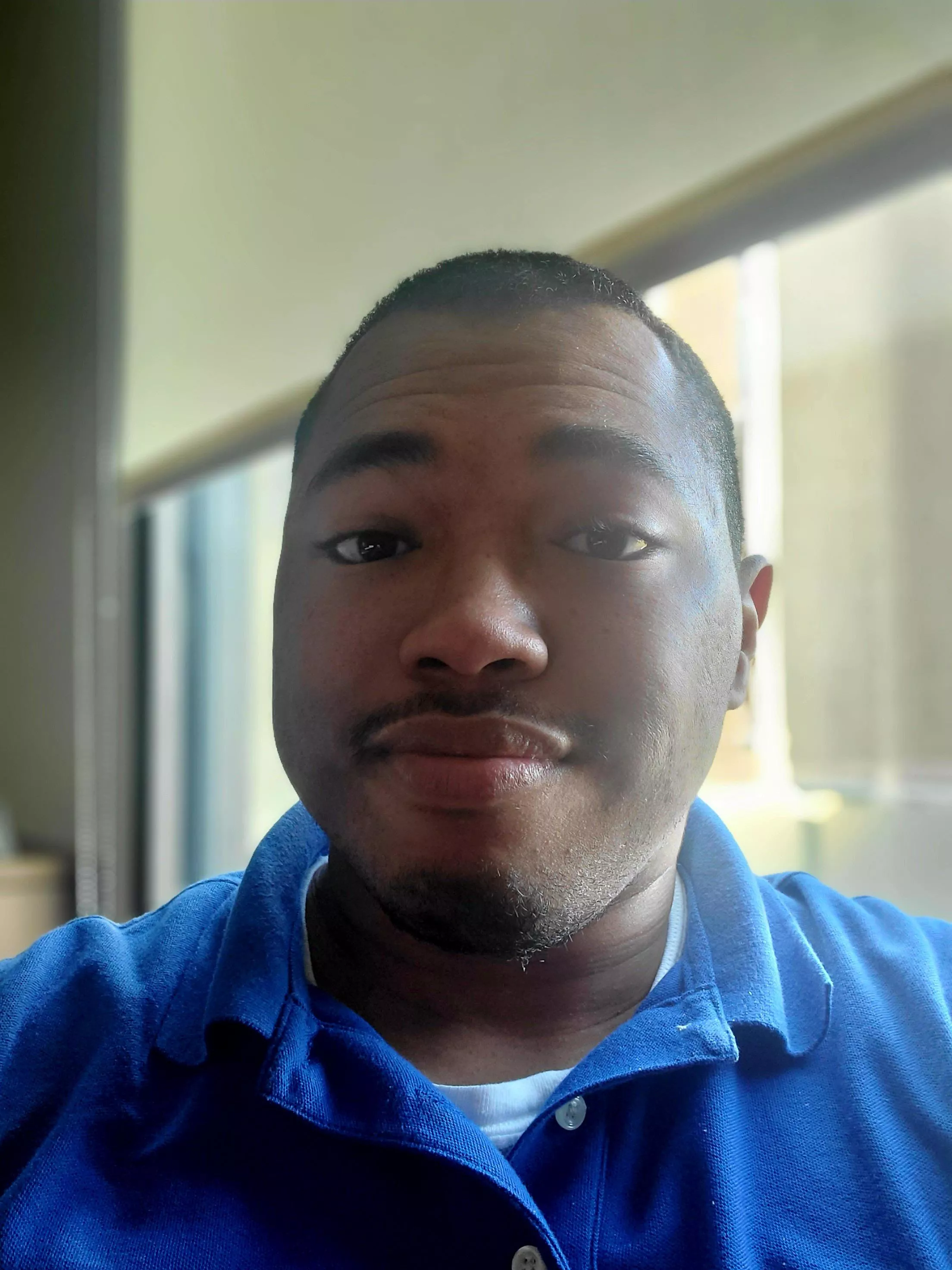 I took this when I first got to work. I was hopeful for a good day but still aware it's a Monday. So, I guess you could say this is my skeptical look 🤨😂