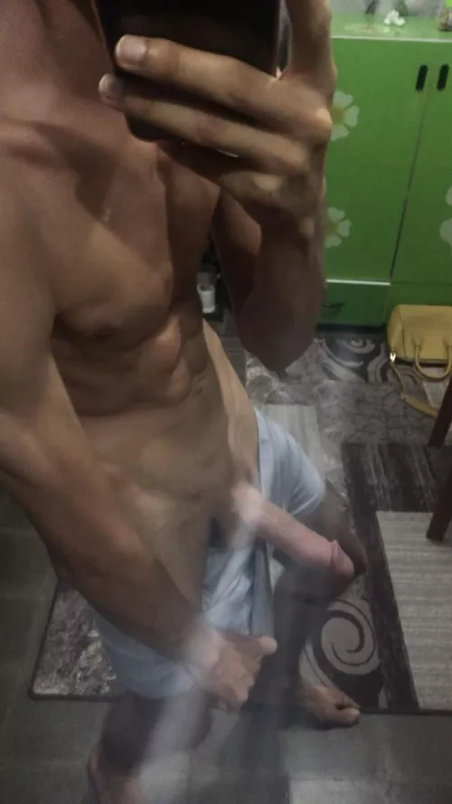 I wanna borrow someone’s throat