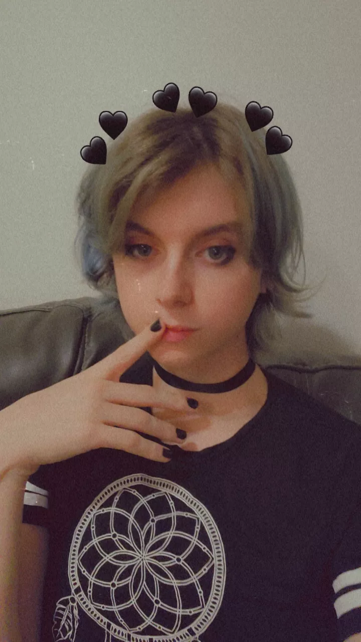 I went out very fem presenting and I feel so cute 🥰🥰🥰