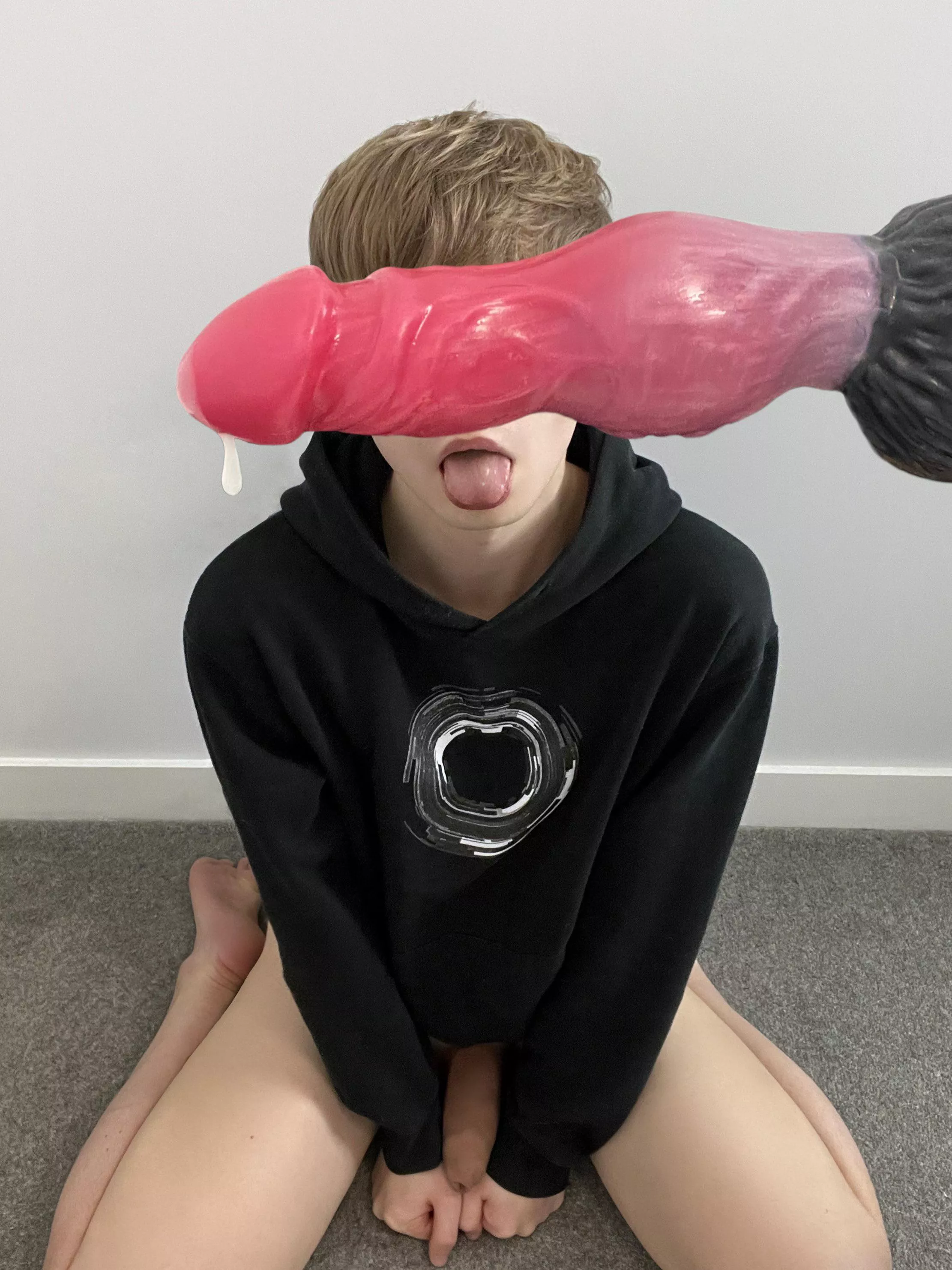 i wish i could fuck monsters irl 🫣