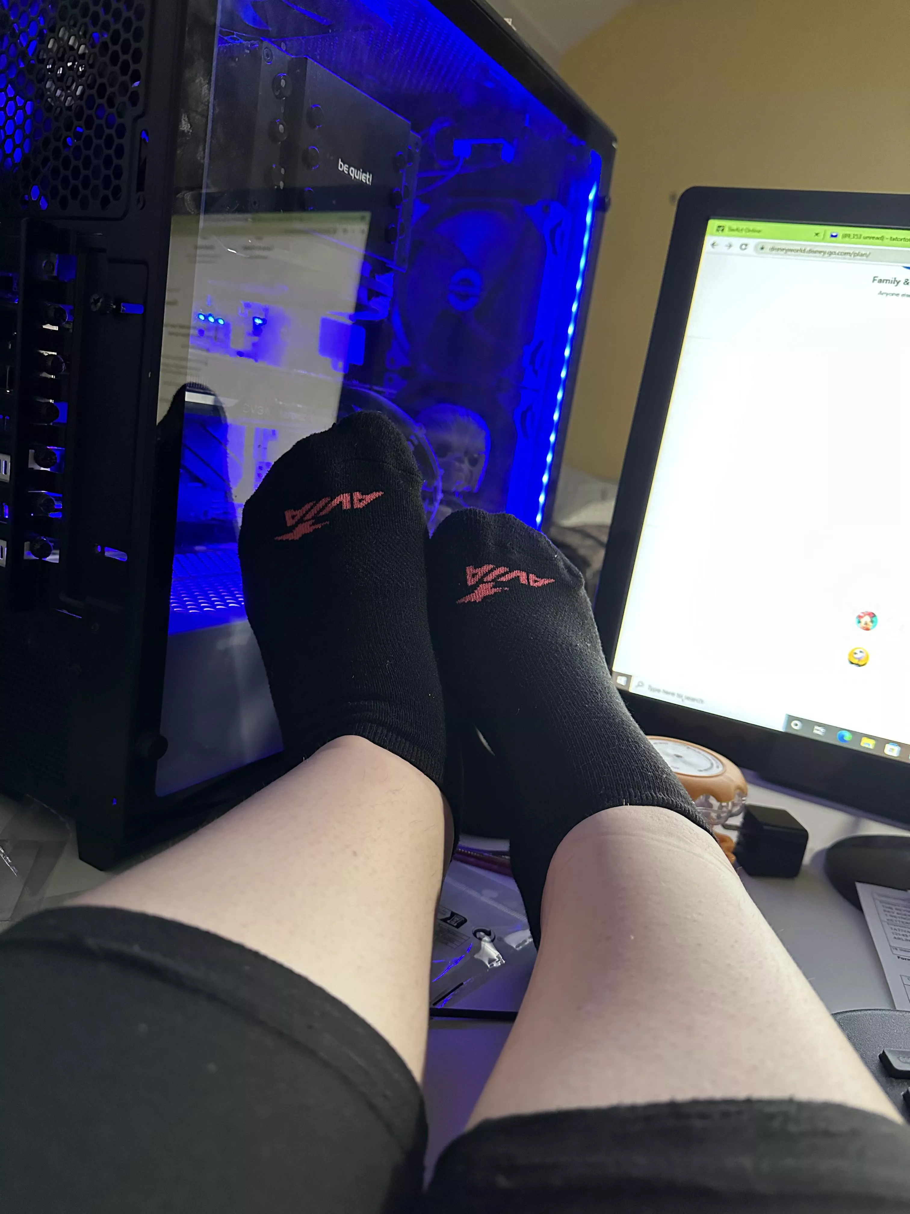 I’m a PC girl! Wanna play?