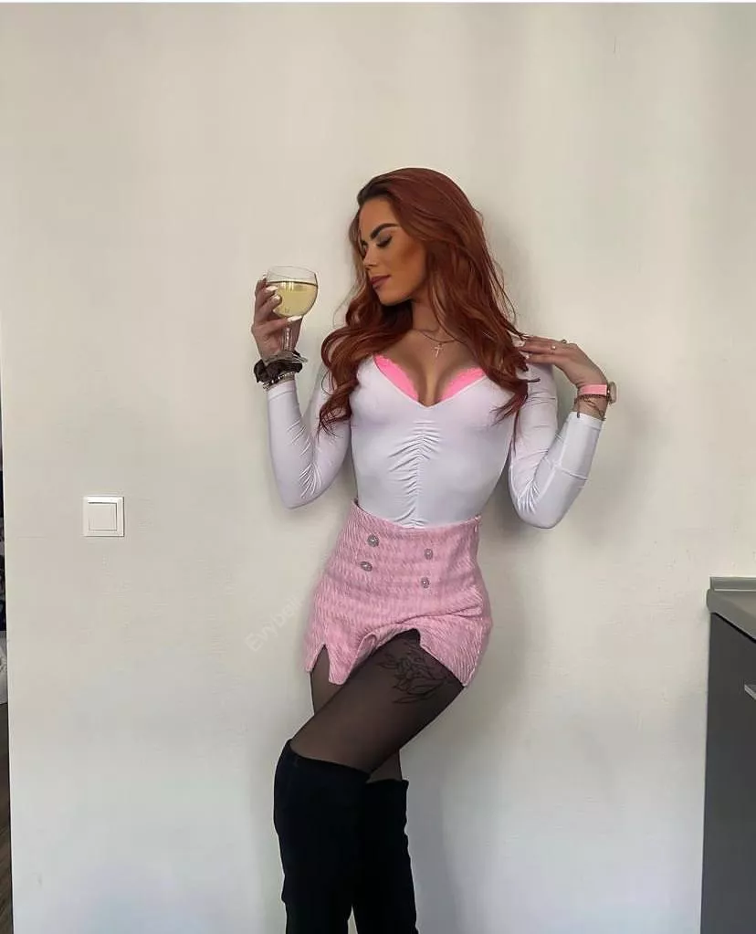 I’m so distracted at work lately. I just can’t get you out of my mind!