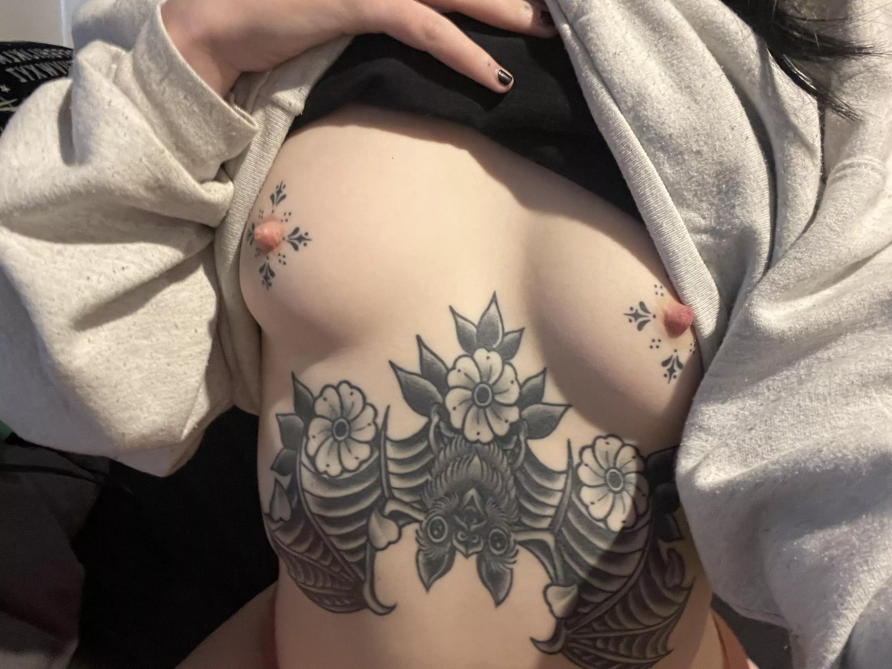 i’m waiting for you…🖤