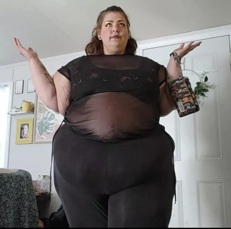 In need of someone to worship me 🤭