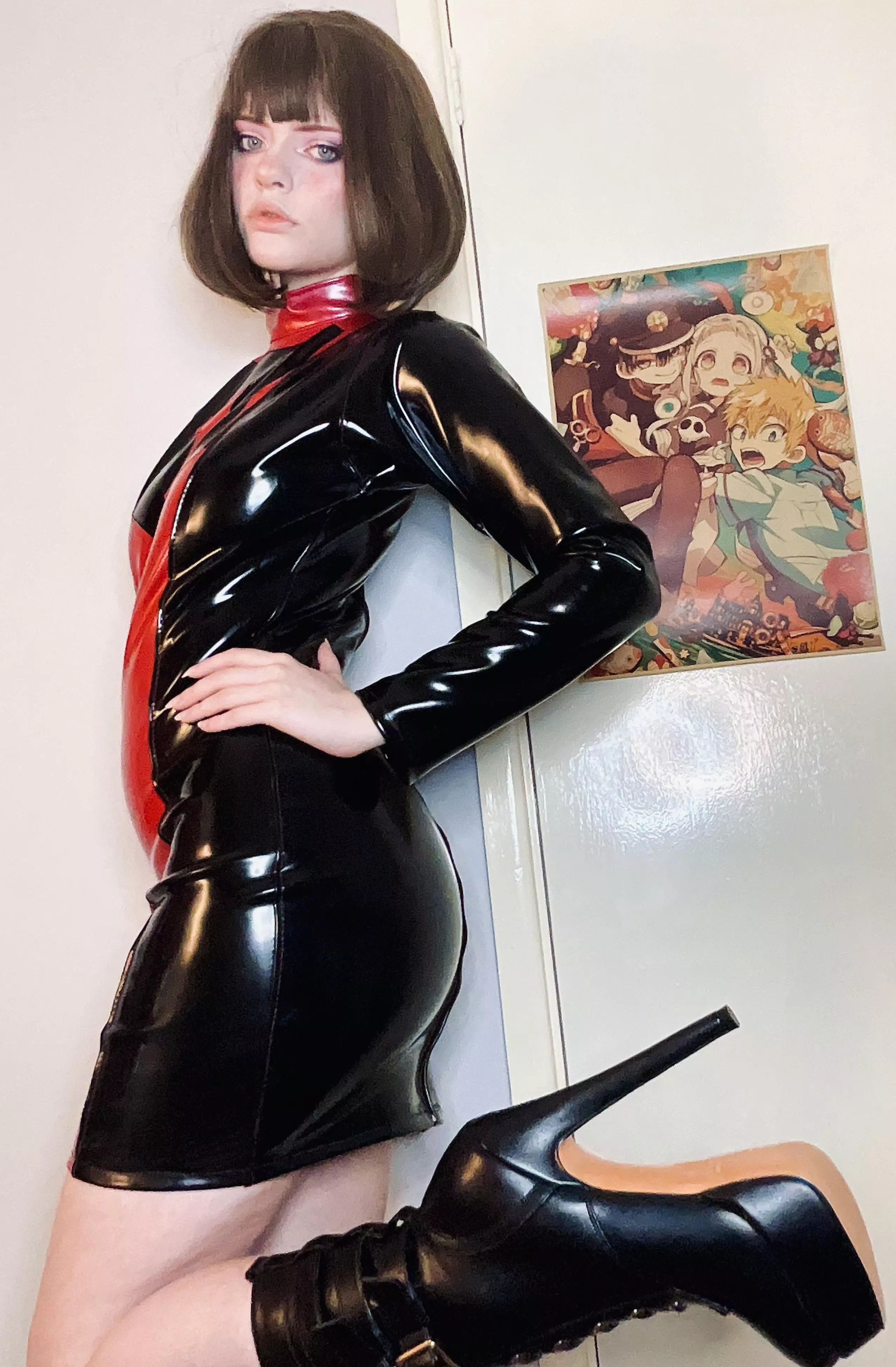 Latex & heels~ ❤️🖤