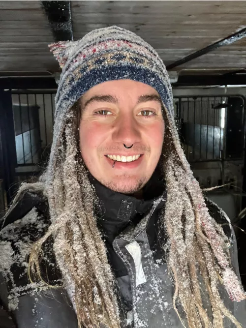 Looking for friends to nerd with. Currently into ESO and RDR2. Just chatting is fine too! Dutch person living in Norway.