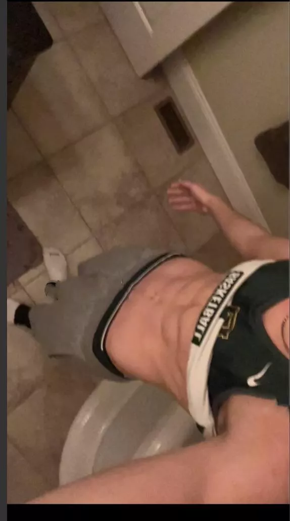 Looking to fuck someone’s wife(22)