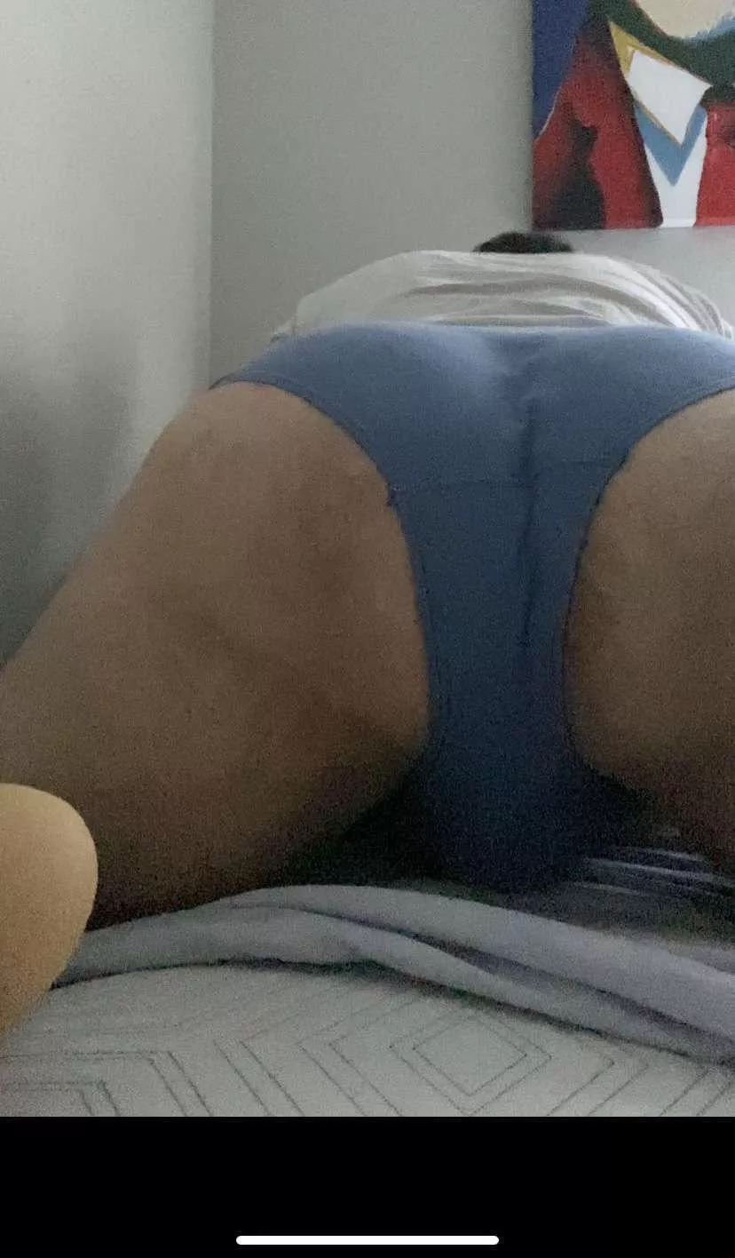 Love my ass in briefs