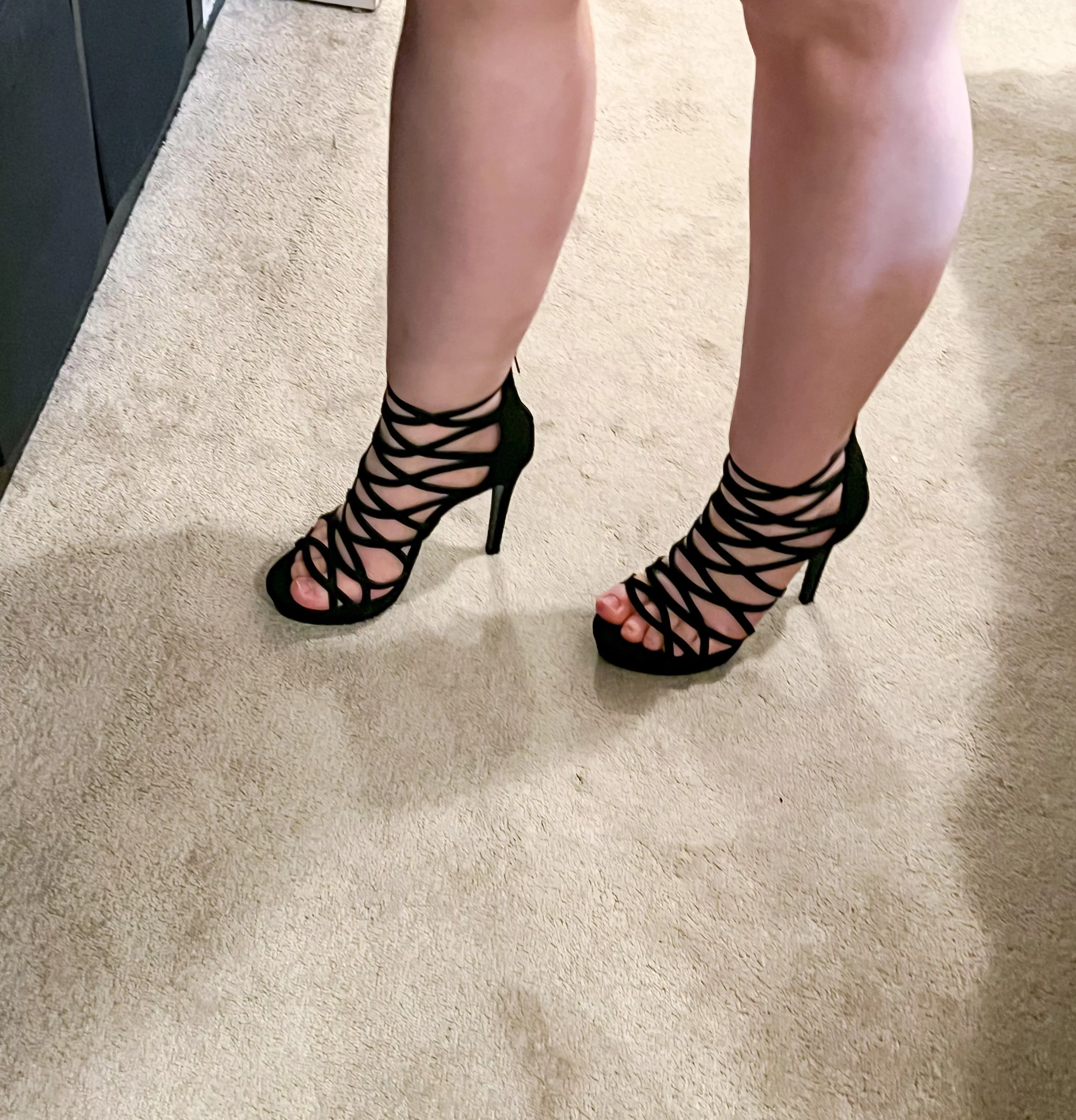love these heels so much! (5 inches I believe)