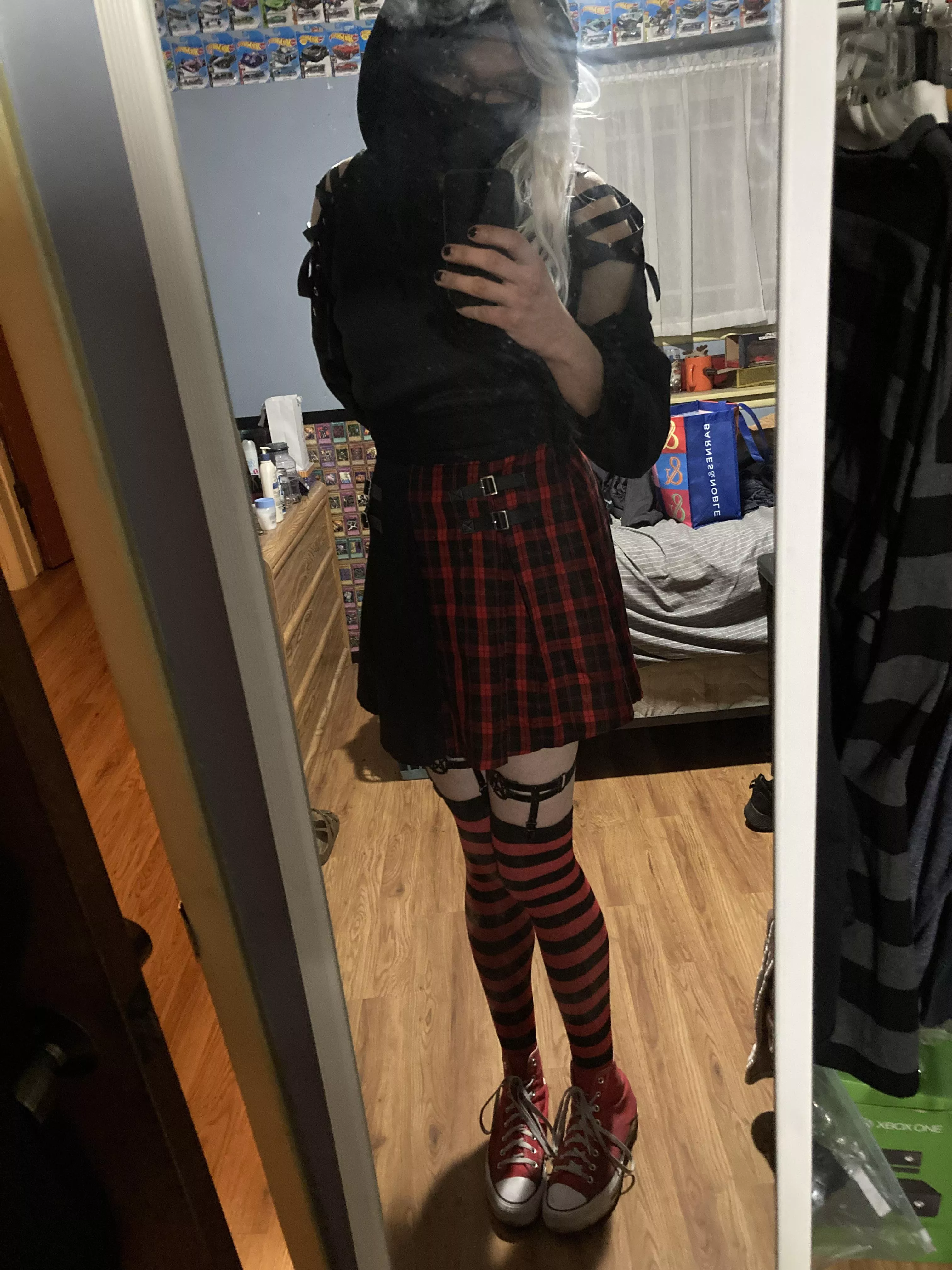 Love this outfit! I hope you do too UwU