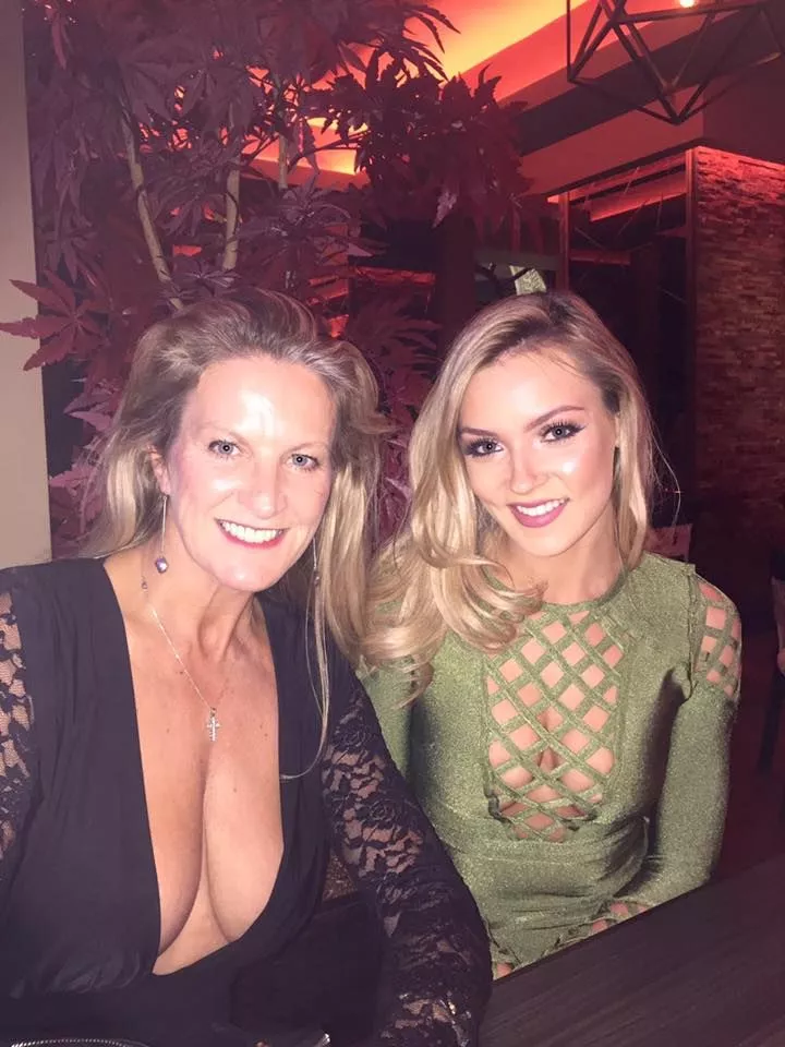 Minister's wife and stepdaughter out on the town after the divorce